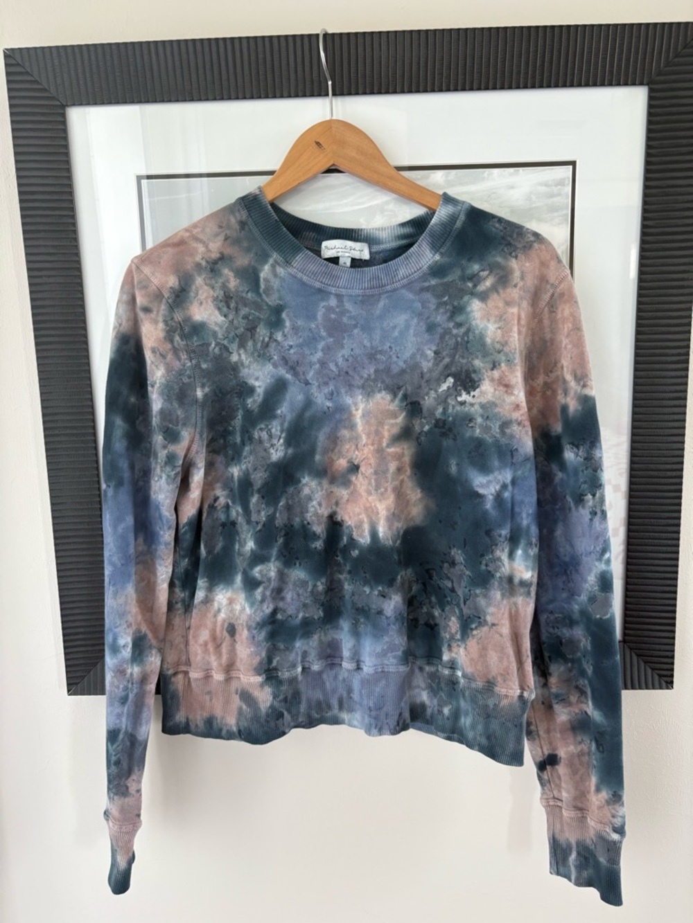Casual Chic Michael Stars Tie Dye Cropped Sweatshirt Blue Pink Medium
